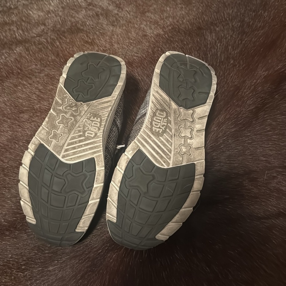 Women’s Hey Dude Sirocco Grey and Black Sneakers - Picture 2 of 4